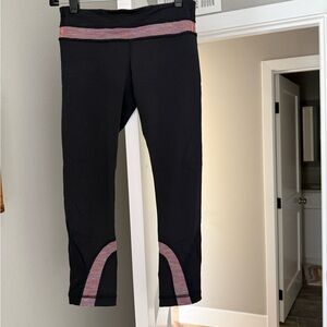 Black and Pink Ladies Classic Lululemon Leggings